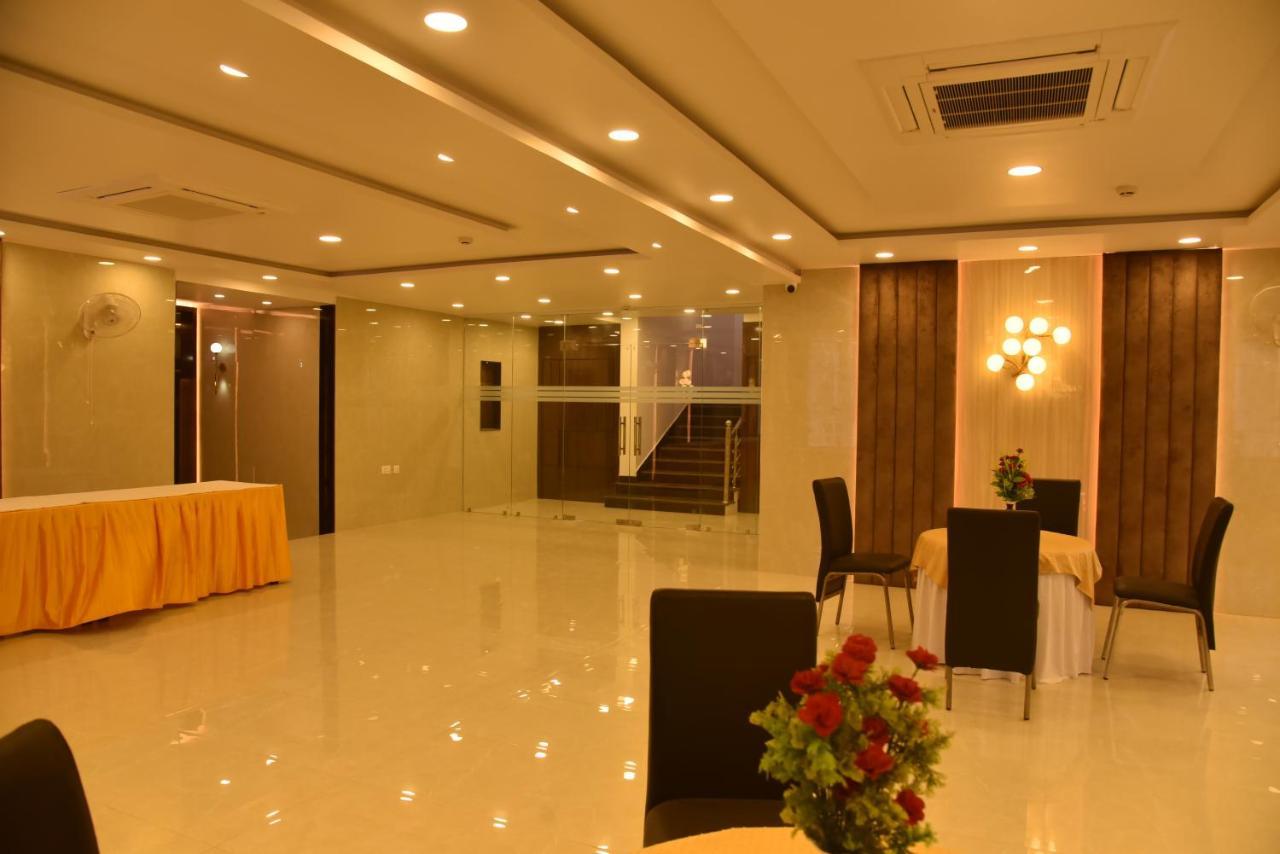 Hotel Nexus L Hotels In Charbagh Lucknow Ngoại thất bức ảnh