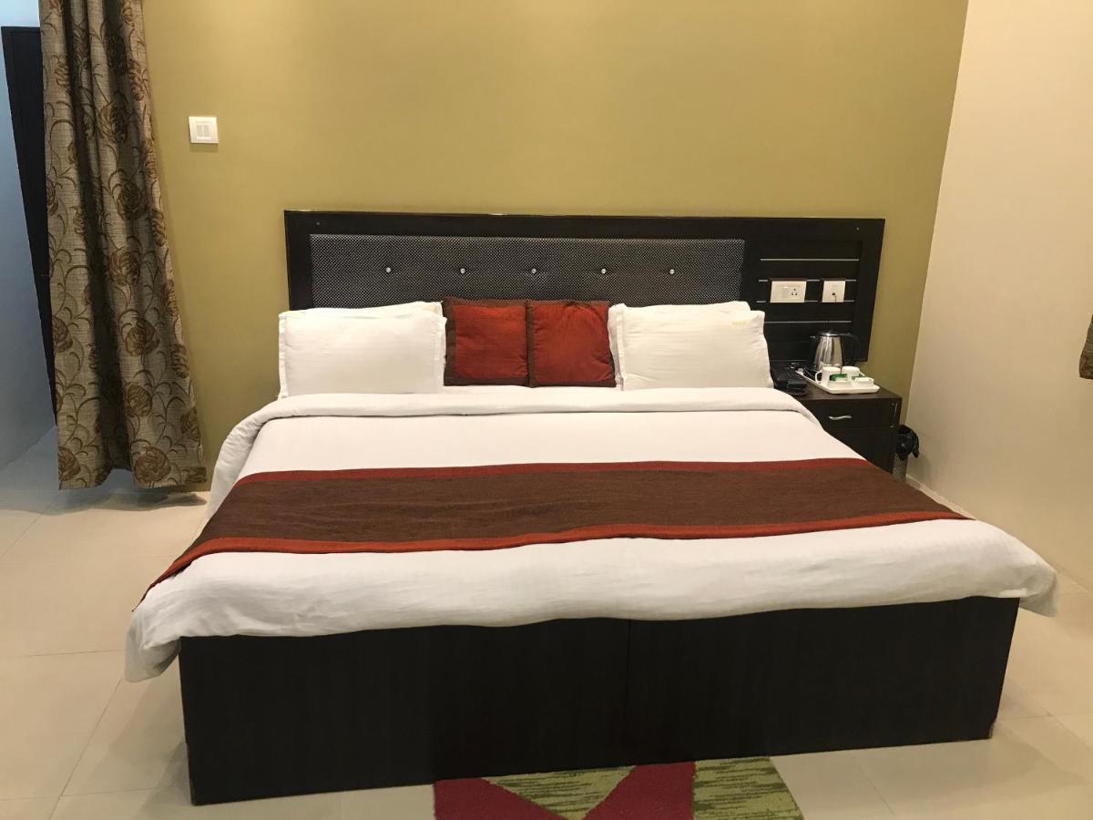 Hotel Nexus L Hotels In Charbagh Lucknow Ngoại thất bức ảnh